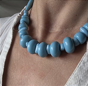 COLAR CONTAS RESINA TURQUESA
