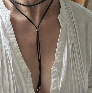 COLAR GRAVATINHA COURINHO