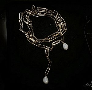 COLAR BODY CHAIN PEROLA SHELL BANHADO A OURO 18 K