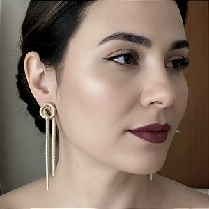 BRINCO LACRAIA COM NO BANHADO A OURO 18 K.