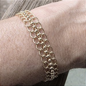 PULSEIRA CORRENTE TRIPLA BANHADA A OURO 18 K