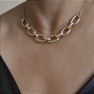 COLAR ELOS COM ZIRCONIAS BANHADA A OURO 18 K