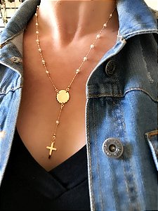 COLAR ESTILO TERÇO PEROLA COM PAI NOSSO BANHADO A OURO 18 K