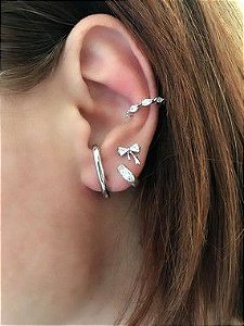 BRINCO EAR HOOK LISO BANHADO A OURO 18 K OU RODIO