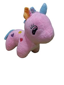 Unicórnio rosa em plush