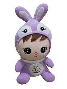 Boneca com roupa de coelho lilás grande em plush