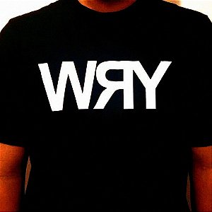 Camiseta WRY - "R Contrário"