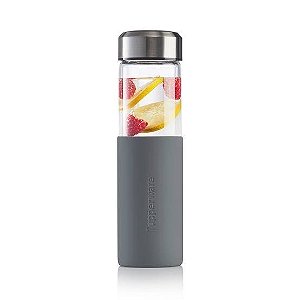 TUPPERWARE GARRAFA AQUANANDA IMPORTADA DE VIDRO COM CAPA DE SILICONE  550 ml