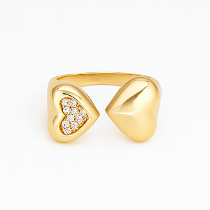 Anel regulável 2 corações sendo um cravejado em pedra zircônia cristal banhado a ouro 18k amarelo