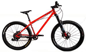 Bicicleta Trail NS Bikes Surge 2015 Quadro Cromoly Suspensão FOX - USADO