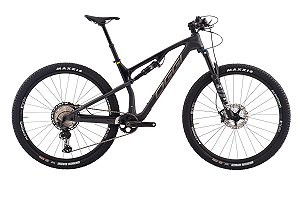 Bicicleta 29 Oggi Cattura Pro Carbono T-20 Shimano XT M8100 12v