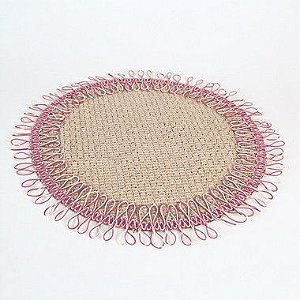 KIT 2 SOUSPLATS REDONDOS EM JUTA E POLIESTER BORDA ROSA E NATURAL 40 CM MESA POSTA