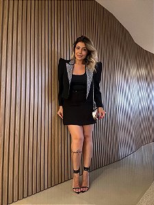 Short Saia Alfaiataria Pamela Preto