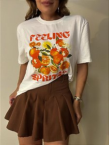 T-shirt Off White/Laranja Estampada Aurélia