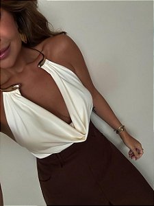 Body Off White Detalhe Aro Dourado Victoria