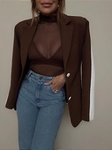 Maxi Blazer Alfaiataria Costanza Marrom e Off White