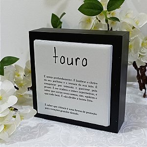 Cubo Preto e Branco Signo Touro