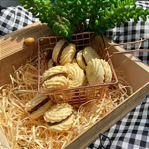 BISCOITO NINHO COM AVELÃ