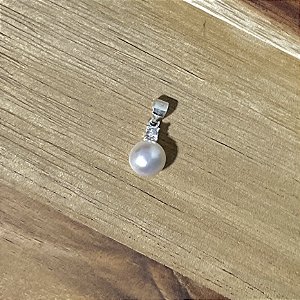 Pingente Pérola com Ponto De Luz
