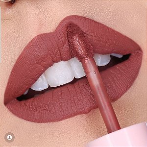 Batom Líquido Matte Lip Confort Dride Makeup Cor 04