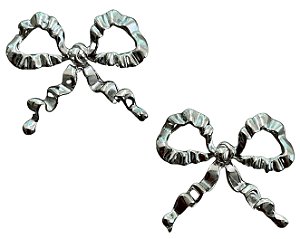 brinco silver bow Tamara