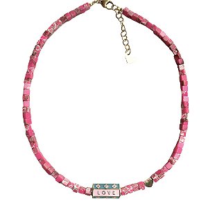 colar love pink