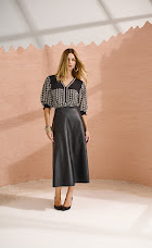 Saia Couro Tecnológico Cleo Oficial