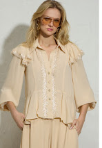 Camisa Feminina Manga Longa Detalhes Bordado Thamara Capelão