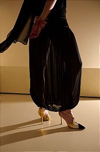 Scarpin Slingback Salto Fino Alto em Couro Multicor Luiza Barcelos