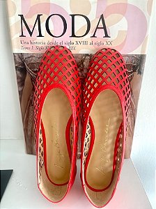 Sapatilha em Couro Vazada Luiza Barcelos