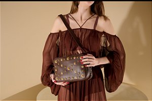 Bolsa Pequena em Couro com Aplicações Metálicas Luiza Barcelos