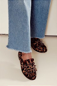 Mocassim em Pelo Onça com Franjas e Laço Luiza Barcelos