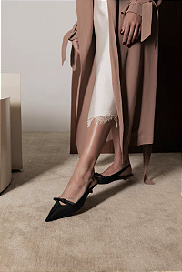 Scarpin Slingback em Couro Encerado com Laço Luiza Barcelos