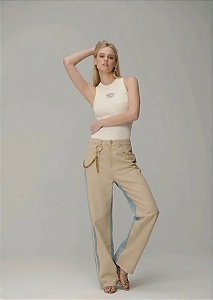 Regata Canelada Bordado Vazado Caos Moda