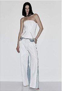 Calça de Nylon e Jeans Caos Moda