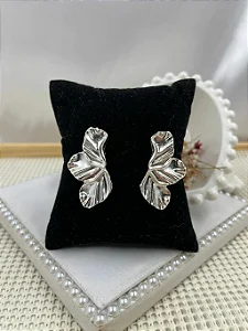 Brinco Meia Asa Banhado a Prata