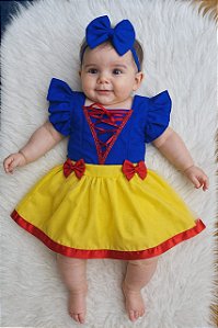 Jardineira Branca de Neve com Tule cetim+ Laço