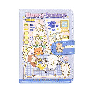 Caderno Brochura Com Folhas Ilustradas e Fecho Magnético Soft Touch Berry Bunny Azul Pequeno