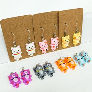 Brinco Gatinhos Coloridos Antialérgico