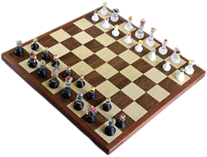 Tabuleiro Xadrez em madeira maciça com peças artesanais