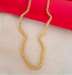 Colar Elo Quadrado: Elegância Minimalista