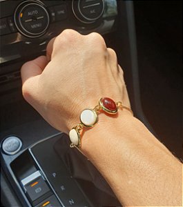 Pulseira com três pedras