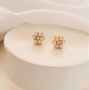 Brinco Flor com Mini Pérolas