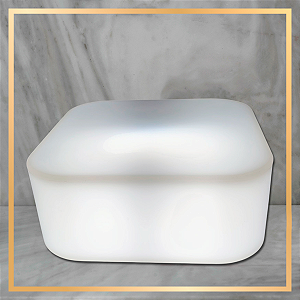 Base Iluminada Quadrada Média Lâmpada Branca Com Fio