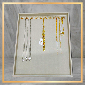 Bandeja Grande Para Colar e Pulseira com Argola Vertical Offwhite