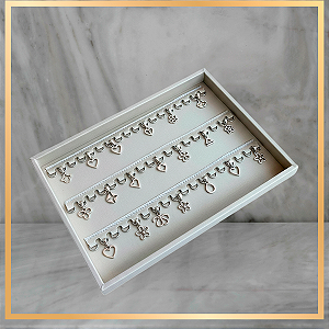 Bandeja de Pingente c/3 tiras PRATA de argola - OFFWHITE