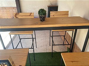 Conjunto Sala de Jantar Industrial com Mesa e 4 Cadeira, Aço, Madeira Maciça