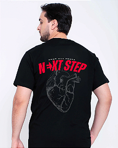 Camiseta Amor que pensa preta