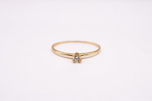 ANEL SOLITARIO OURO AMARELO COM DIMANTE 0,7 CT