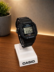 Relógio Casio G-Shock Masculino Digital Preto - DW-5600UE-1DR
